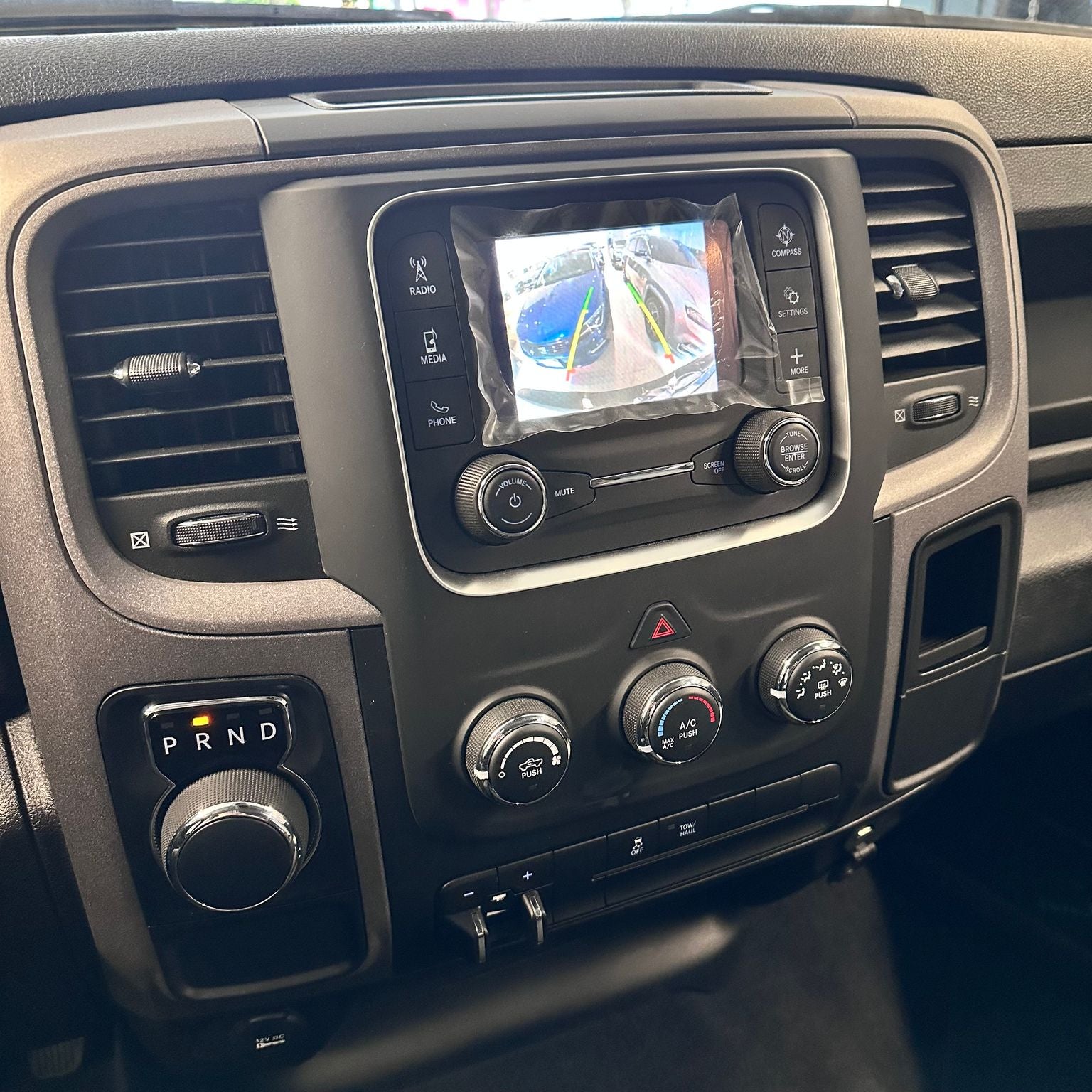 2024 RAM 1500 3.6 Tradesman Crew Cab V6 4x2 At