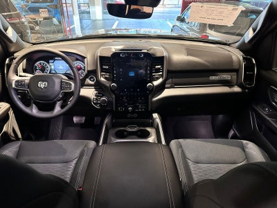 2025 RAM 1500 3.6 V6 Bighorn Crew Cab 4x4 At