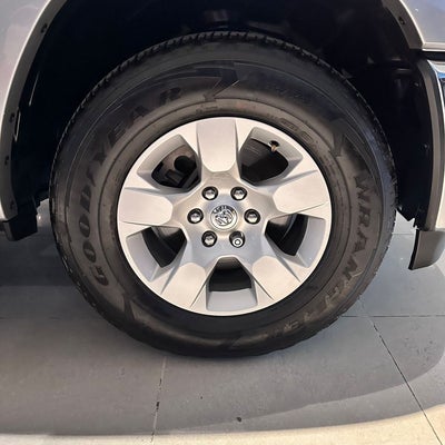 2025 RAM 1500 3.6 V6 Bighorn Crew Cab 4x4 At