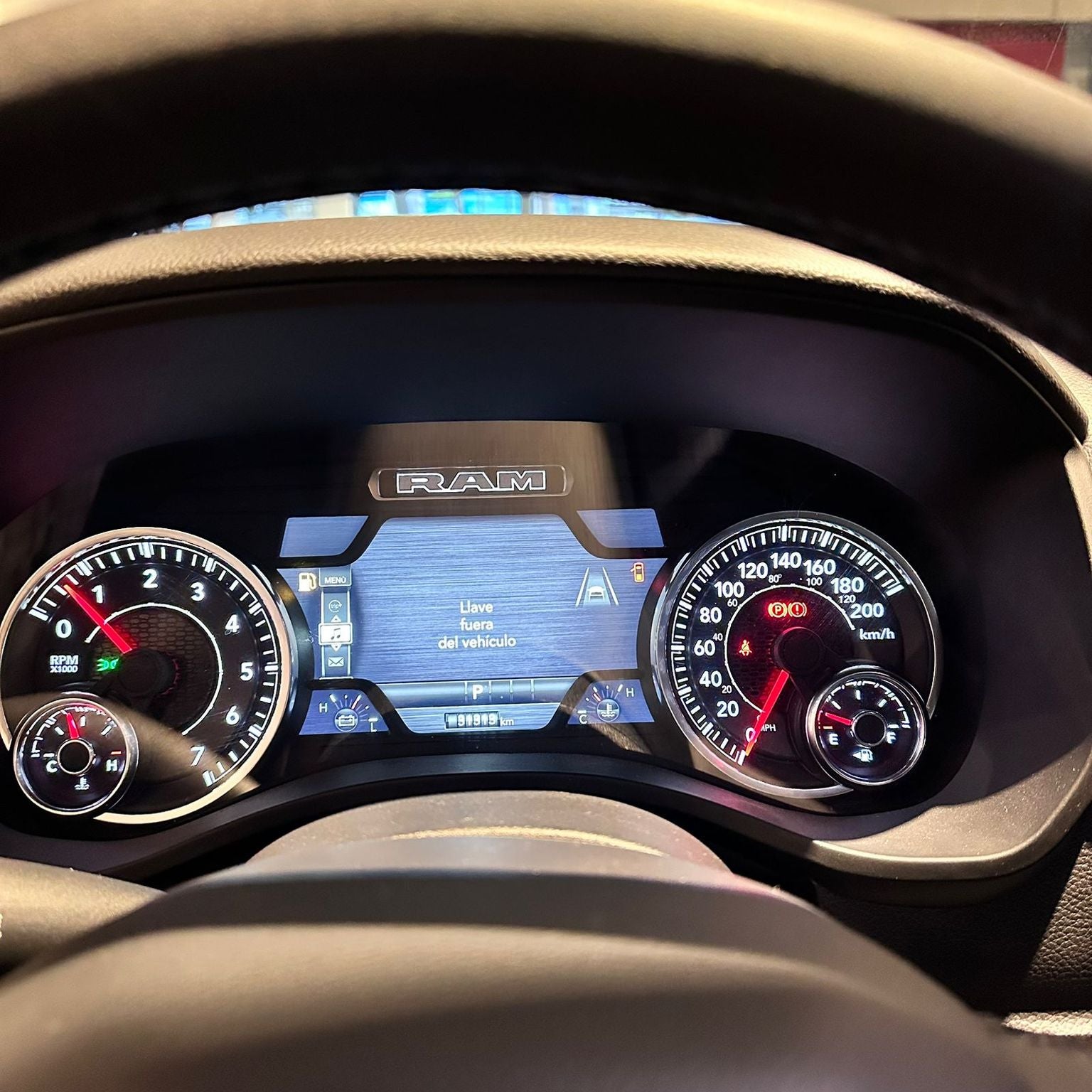 2025 RAM 1500 3.6 V6 Bighorn Crew Cab 4x4 At