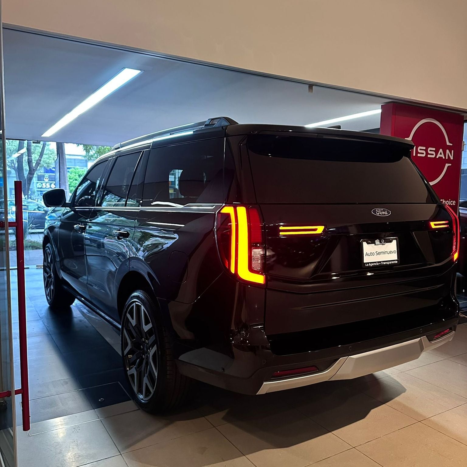 2024 Ford Expedition PLATINUM