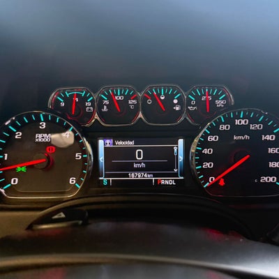 2018 Chevrolet Suburban 5.3 V8 LT Piel At