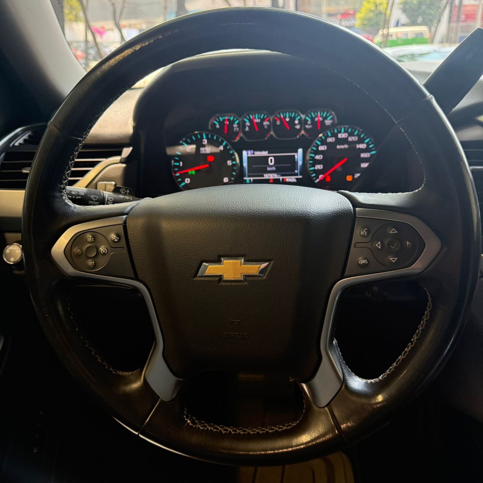 2018 Chevrolet Suburban 5.3 V8 LT Piel At