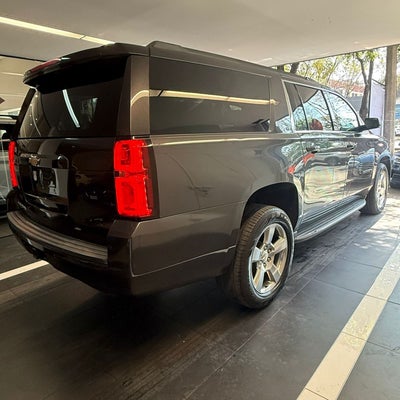 2018 Chevrolet Suburban 5.3 V8 LT Piel At