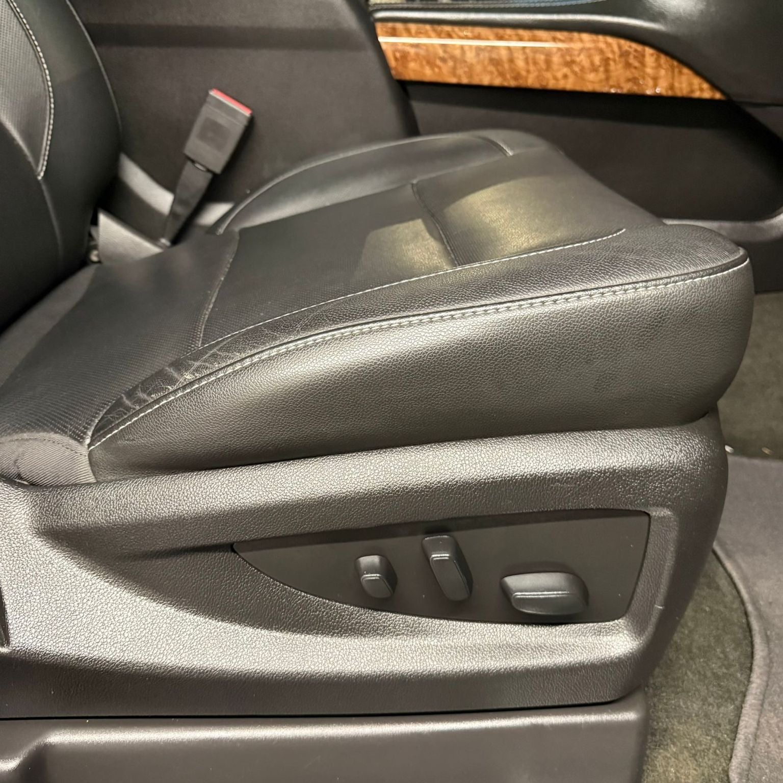 2018 Chevrolet Suburban 5.3 V8 Premier Piel 3 Fila Asientos 4x4 At