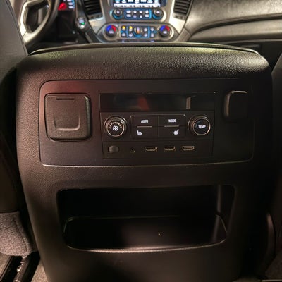 2018 Chevrolet Suburban 5.3 V8 Premier Piel 3 Fila Asientos 4x4 At