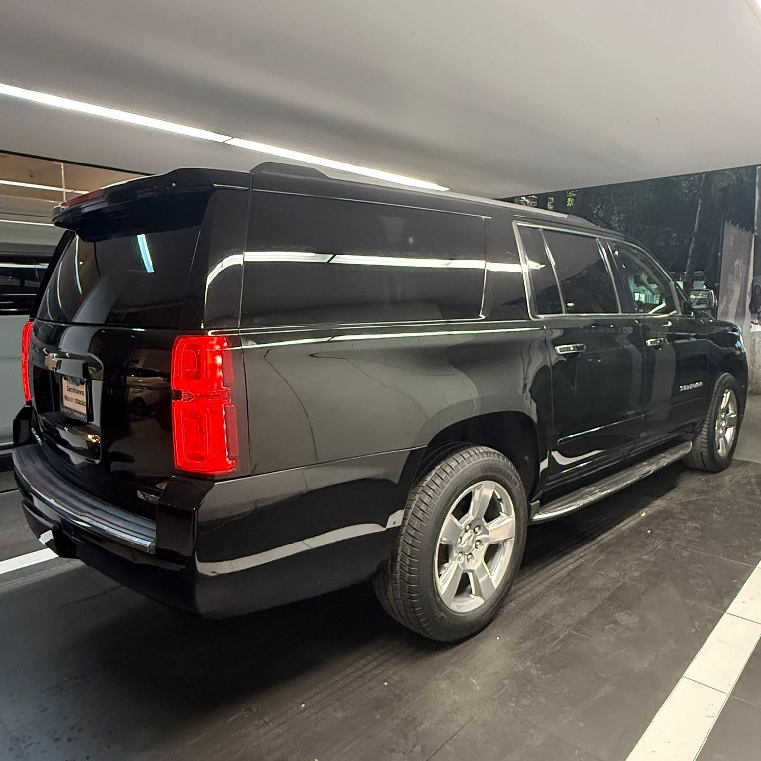 2018 Chevrolet Suburban 5.3 V8 Premier Piel 3 Fila Asientos 4x4 At