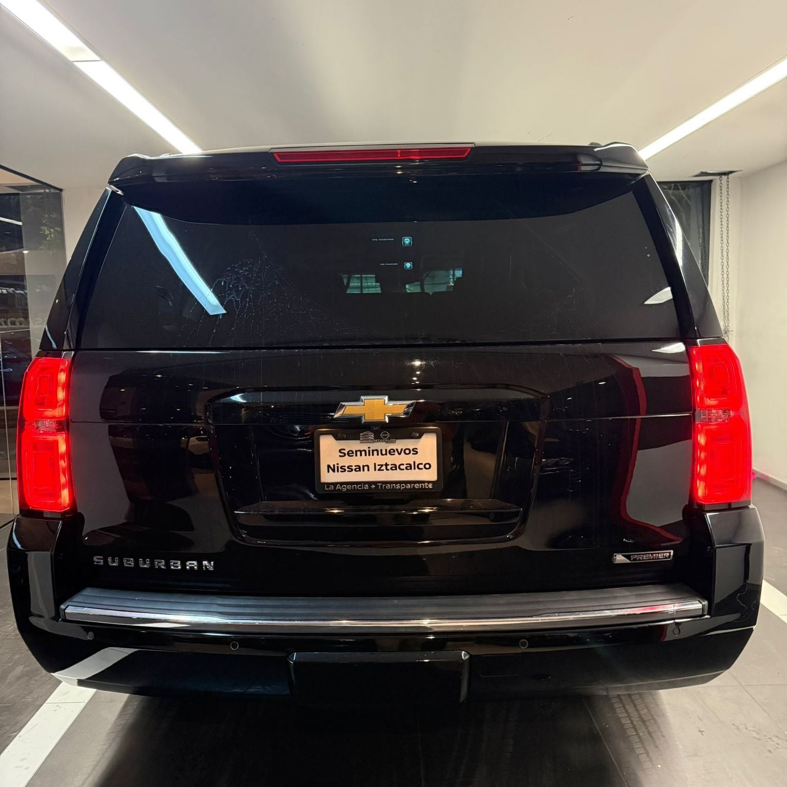 2018 Chevrolet Suburban 5.3 V8 Premier Piel 3 Fila Asientos 4x4 At