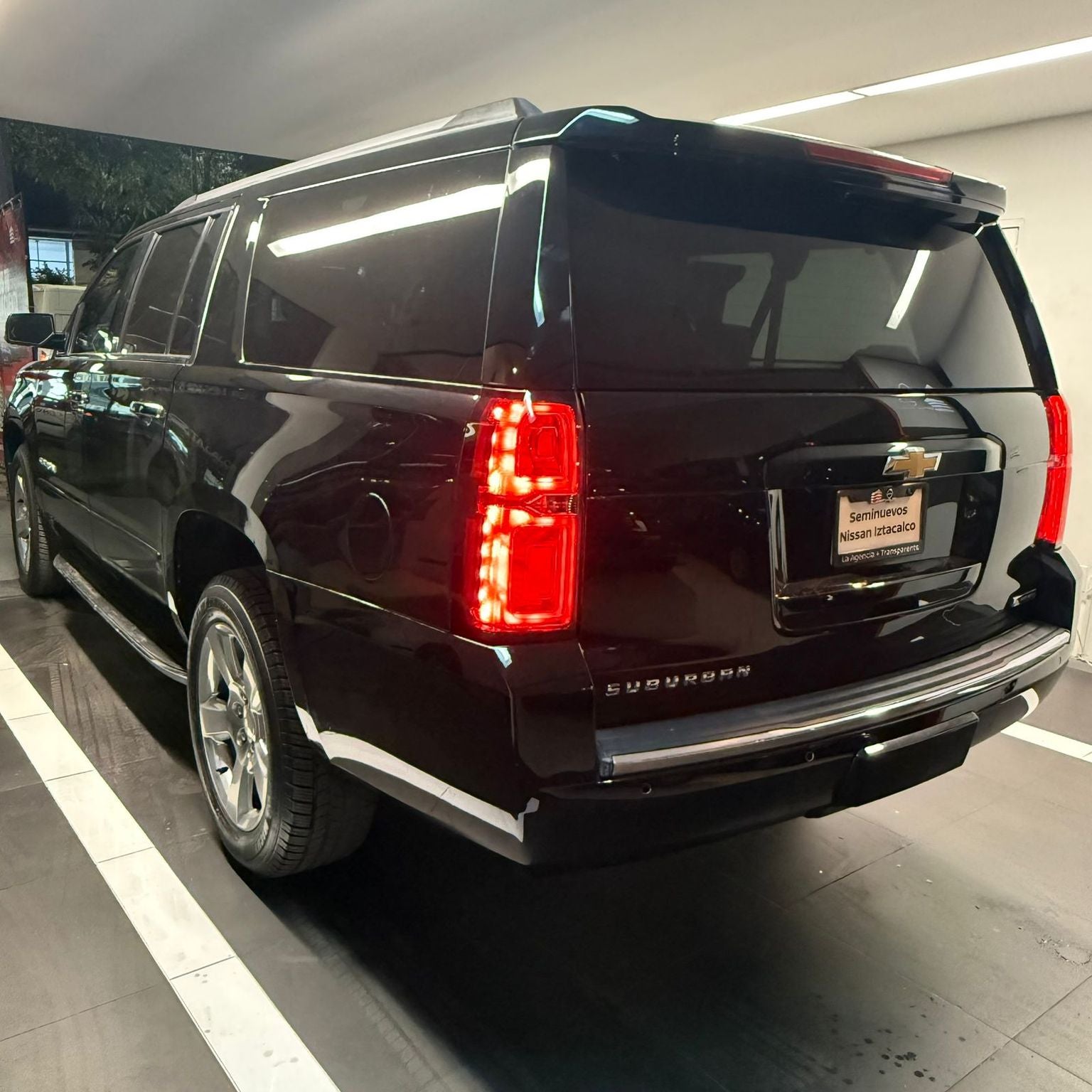 2018 Chevrolet Suburban 5.3 V8 Premier Piel 3 Fila Asientos 4x4 At