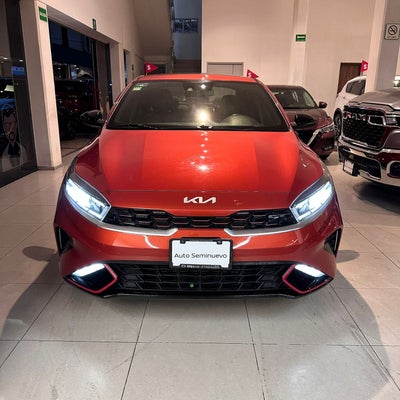 2022 Kia Forte 2.0 GT Line 4p At