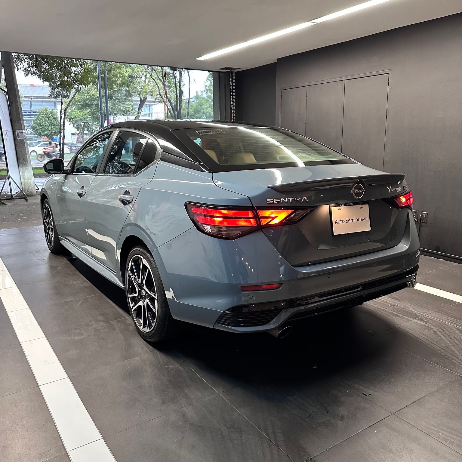 2024 Nissan Sentra 2.0 SR Platinum At