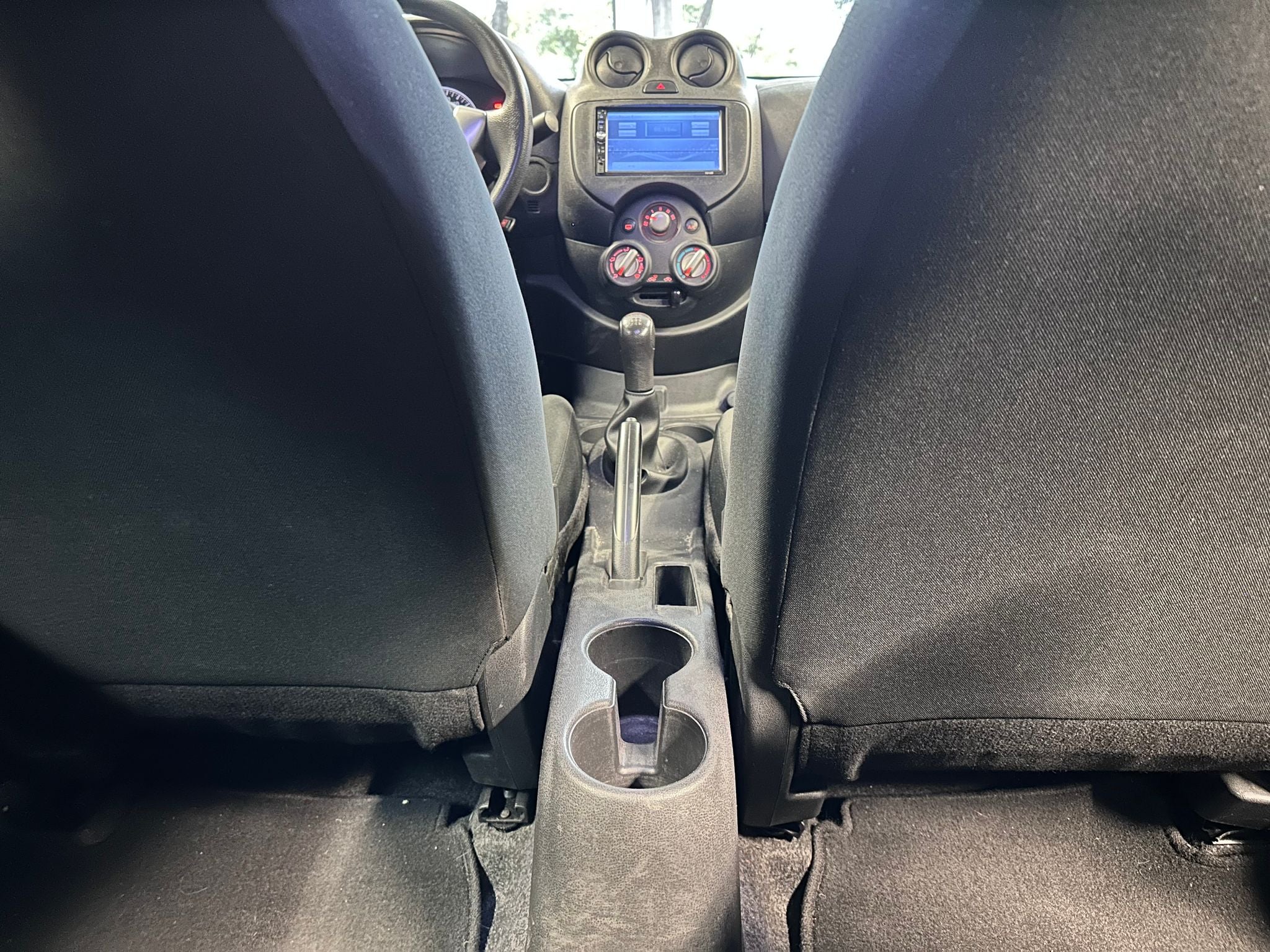 2022 Nissan V-Drive 1.6 A/C  Mt