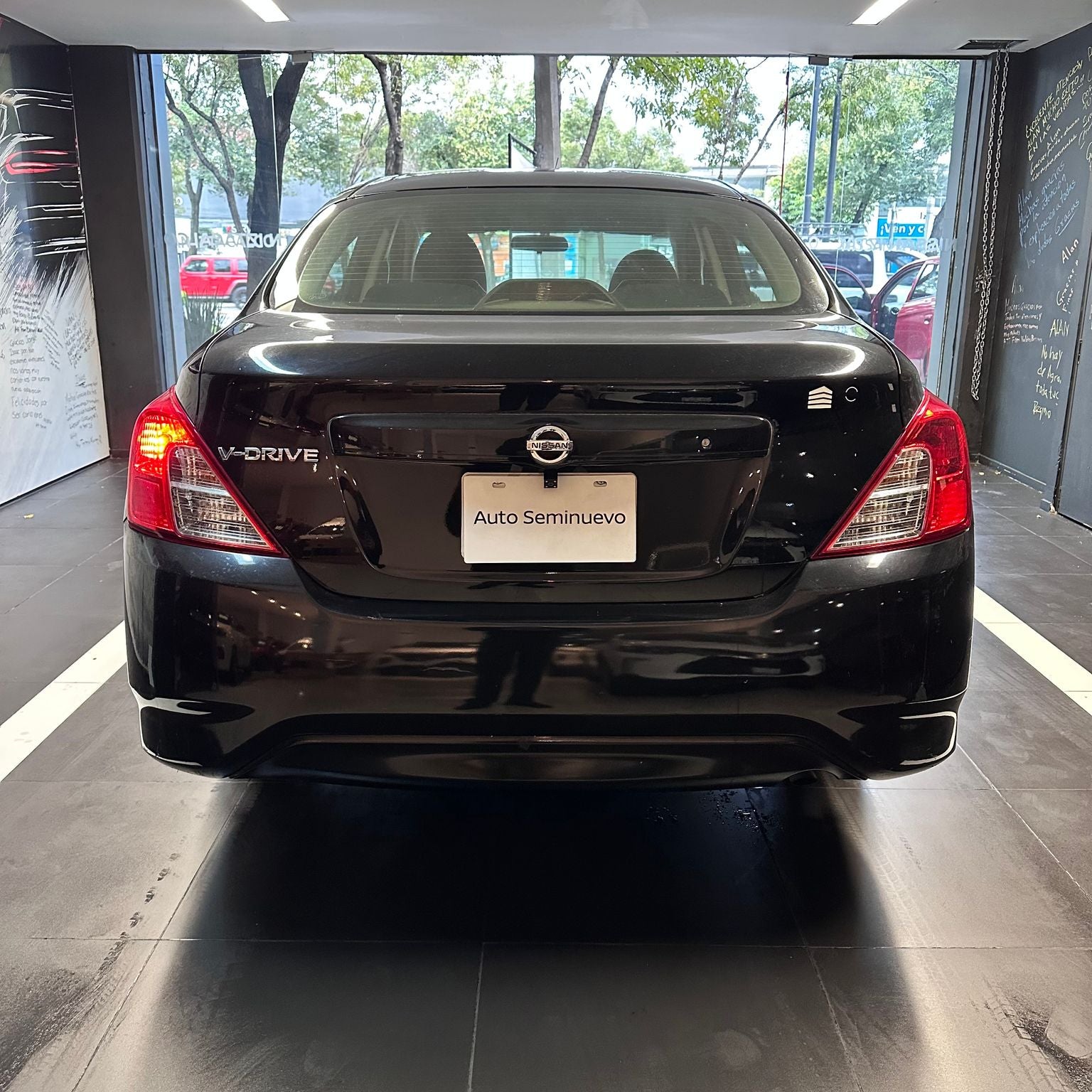 2022 Nissan V-Drive 1.6 A/C  Mt