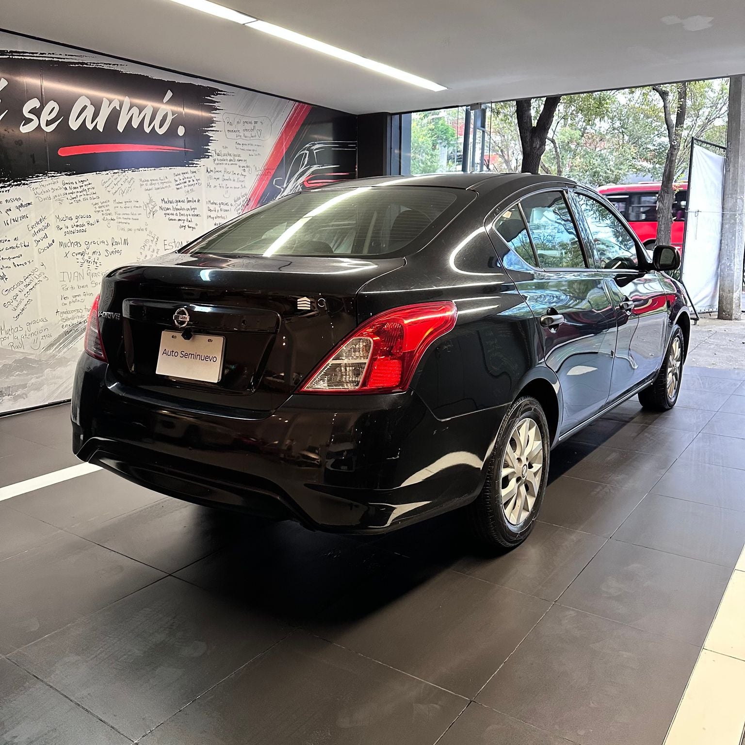 2022 Nissan V-Drive 1.6 A/C  Mt