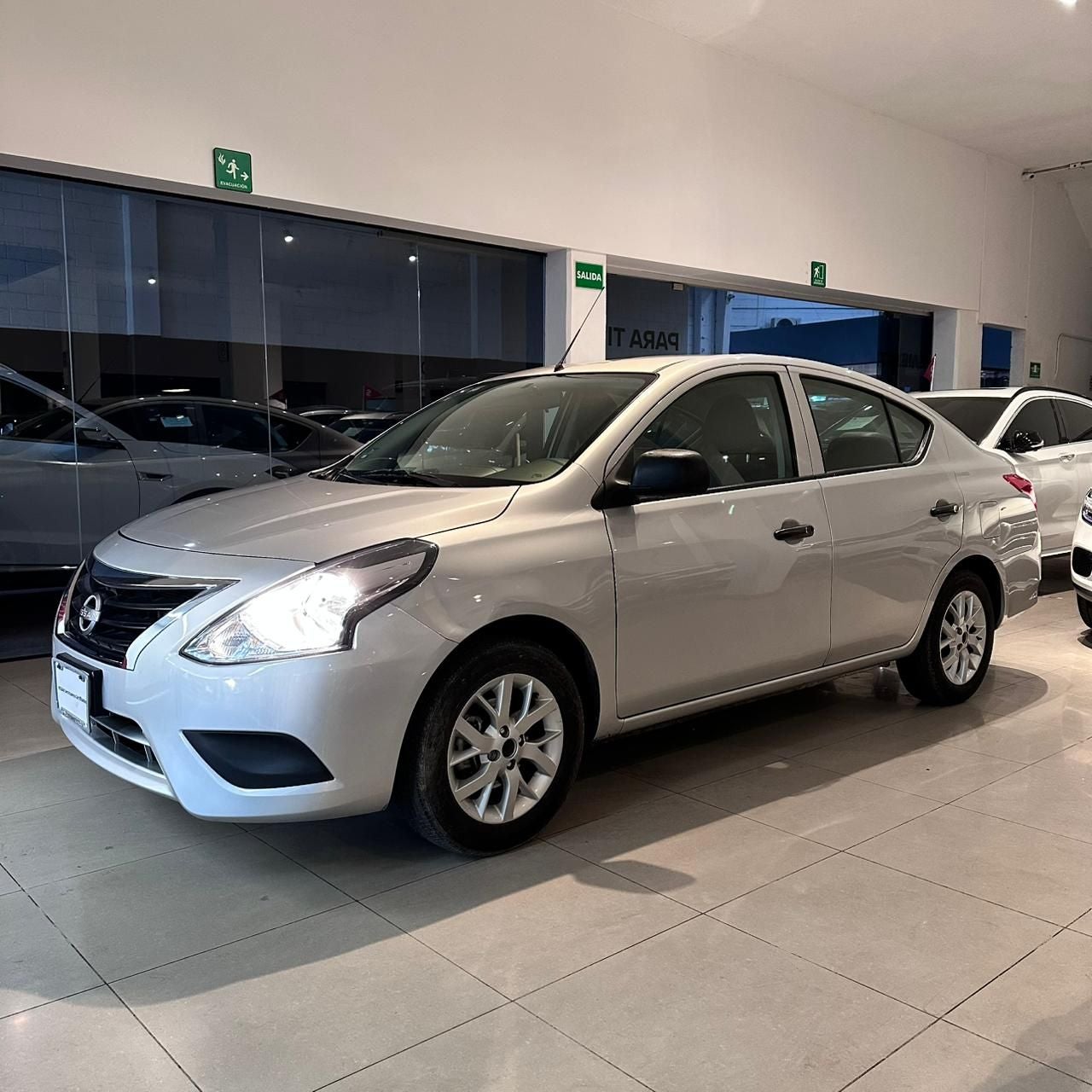 2024 Nissan V-Drive 1.6 A/C  Mt