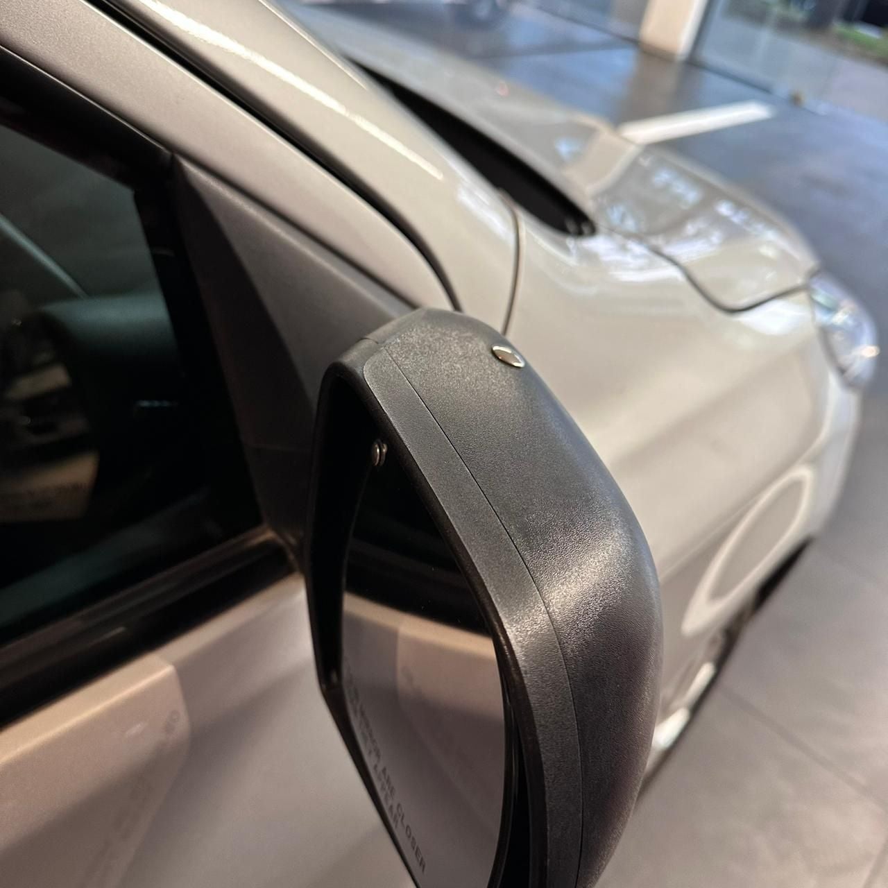 2024 Nissan V-Drive 1.6 A/C  Mt