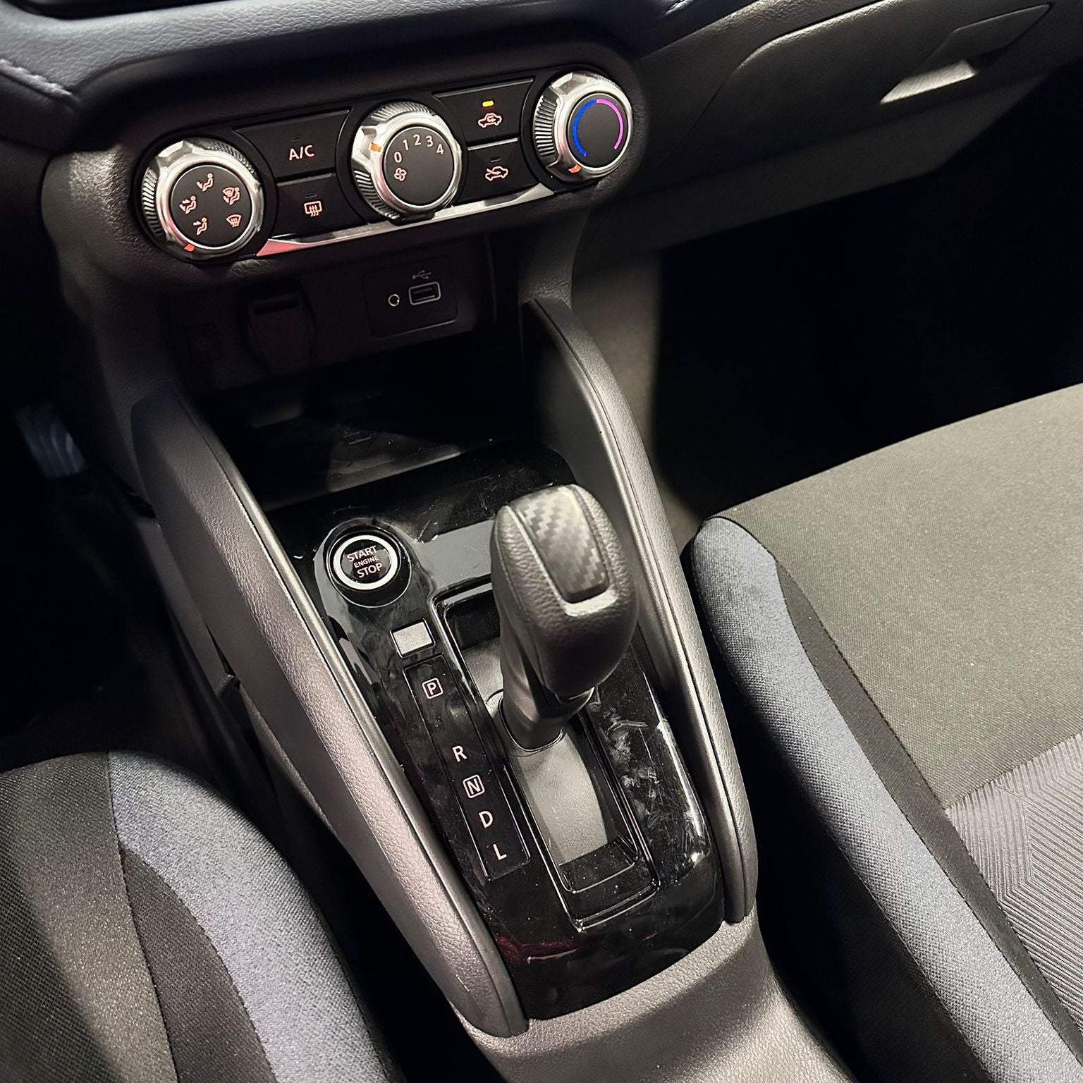 2025 Nissan Versa 1.6 Advance At