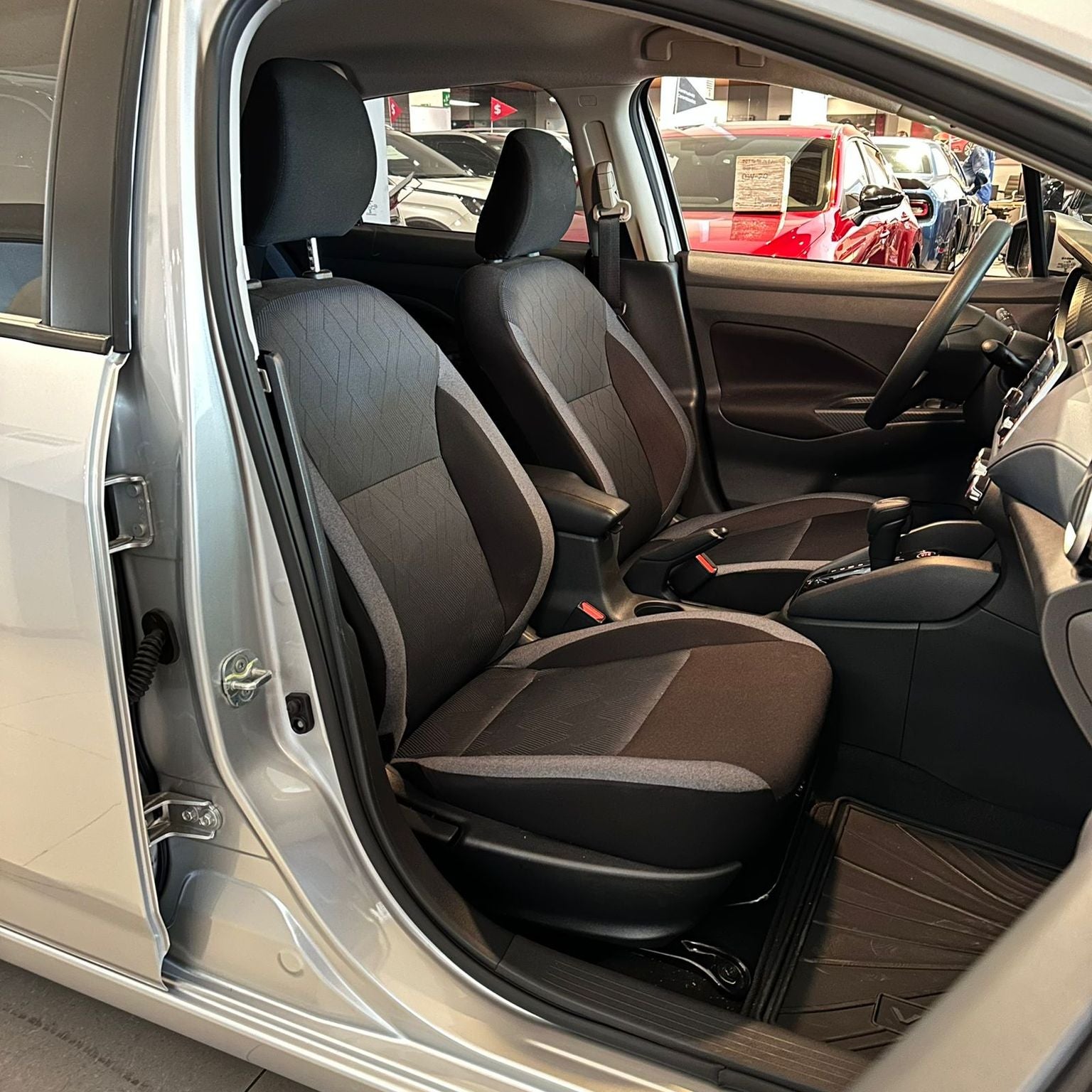 2025 Nissan Versa 1.6 Advance At