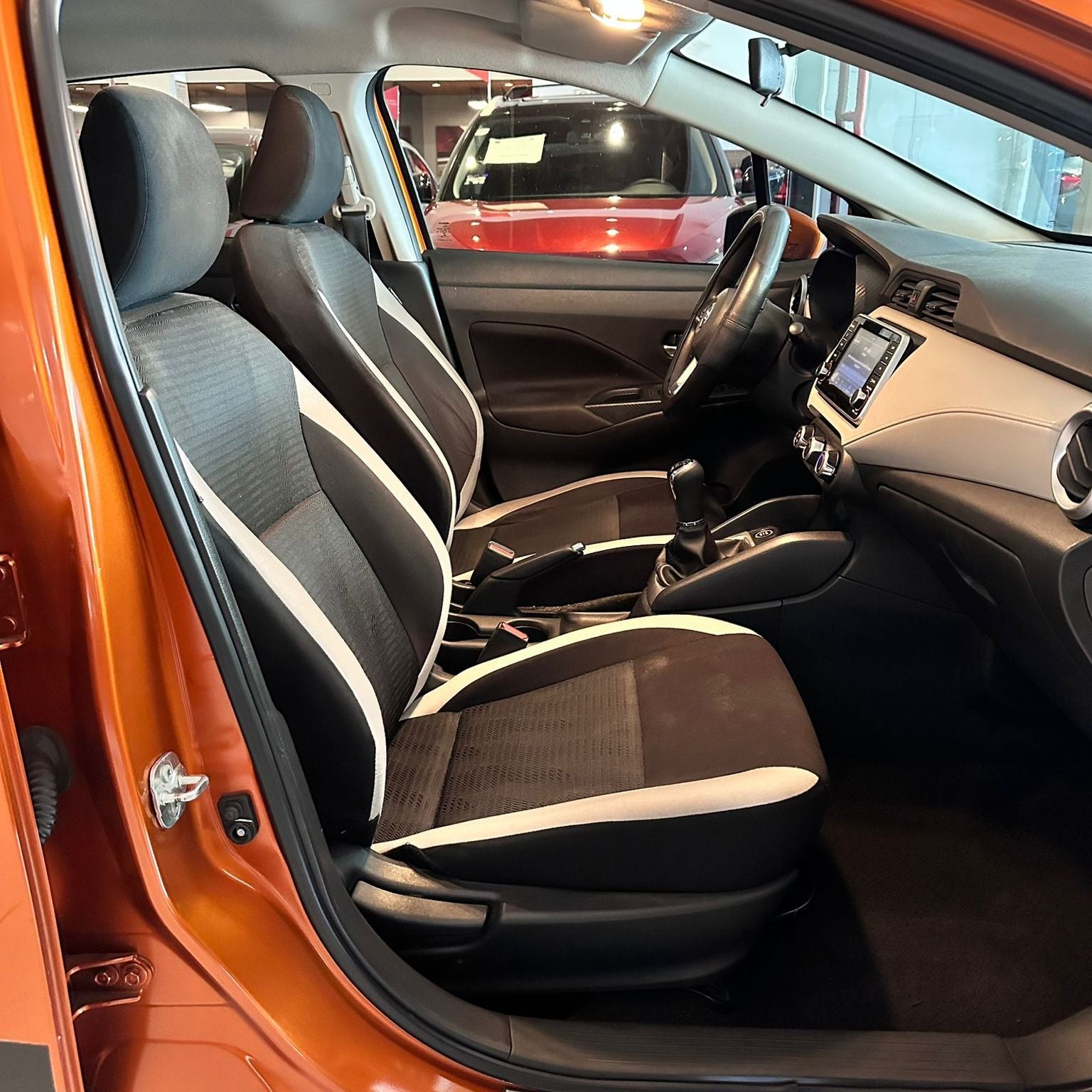 2021 Nissan Versa 1.6 Advance Mt