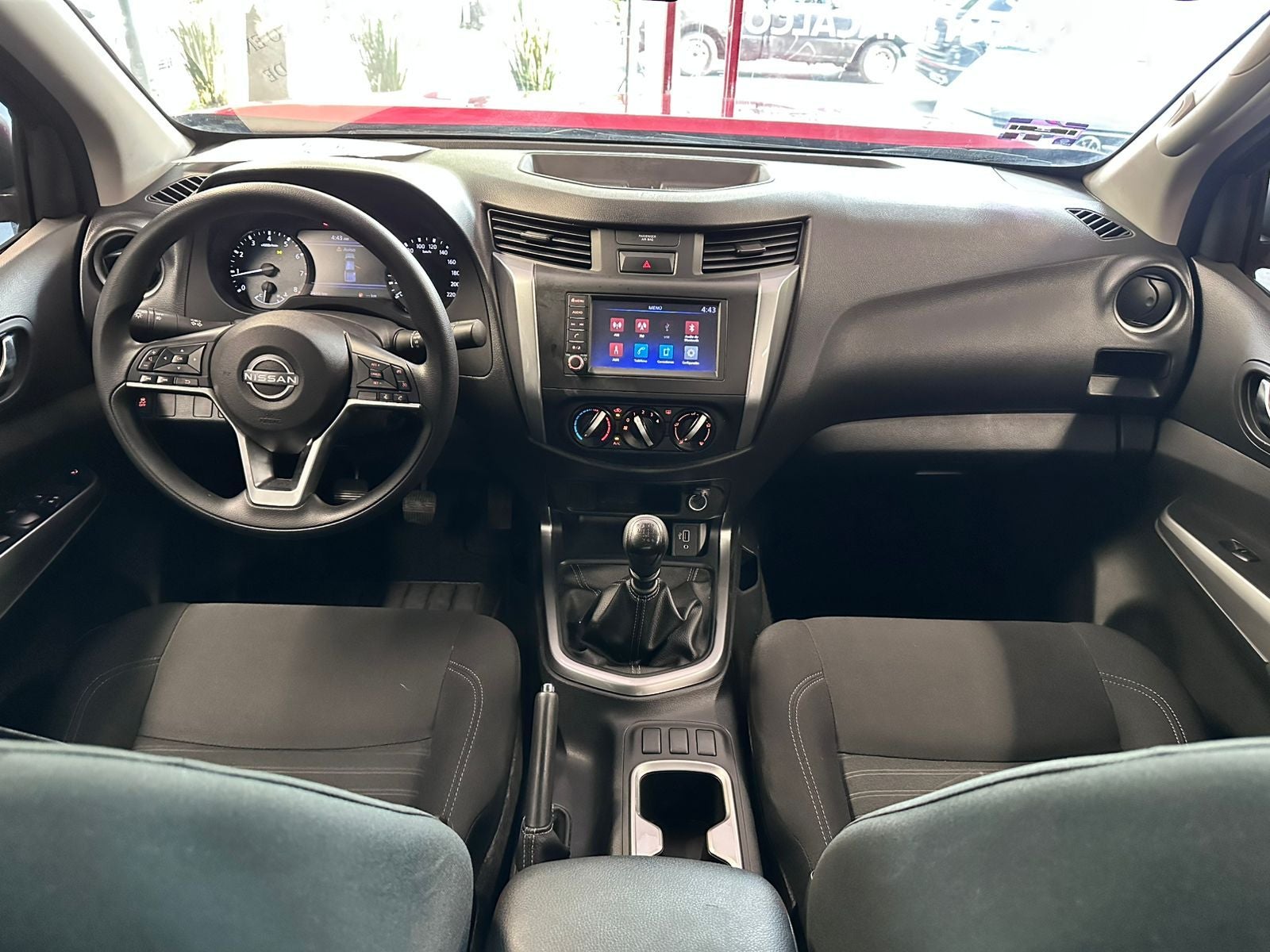 2025 Nissan Frontier 2.5 Doble Cabina LE 4x2 Mt