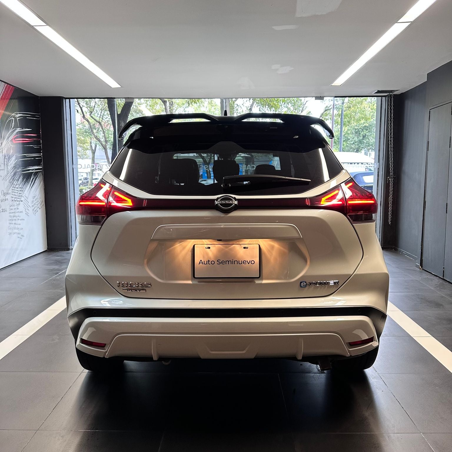 2024 Nissan Kicks E-Power Platinum At