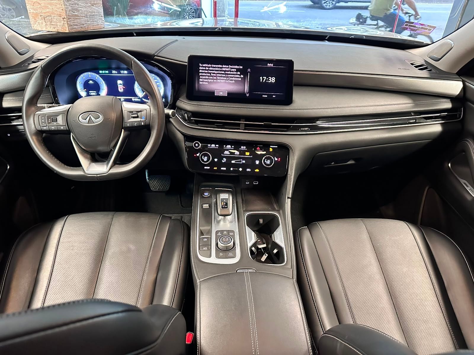 2025 INFINITI QX60 3.5 Luxe Awd At