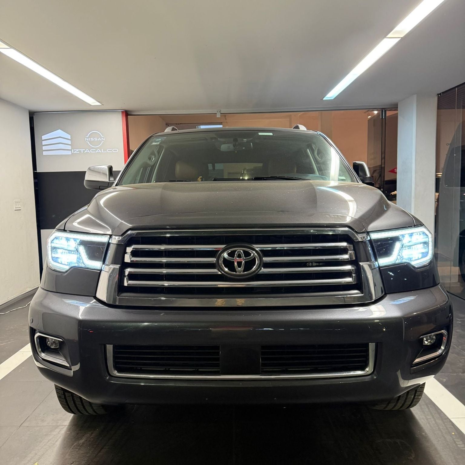 2019 Toyota Sequoia 5.7 Platinum At
