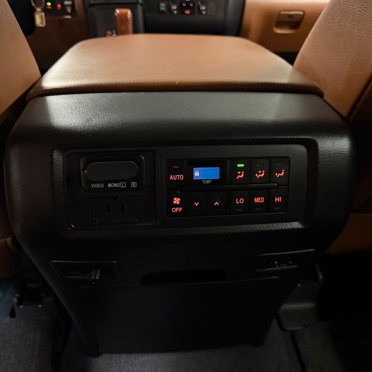 2019 Toyota Sequoia 5.7 Platinum At