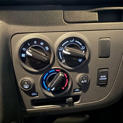 2024 Nissan Urvan 2.5 14 Pasajeros Amplia AA Mt