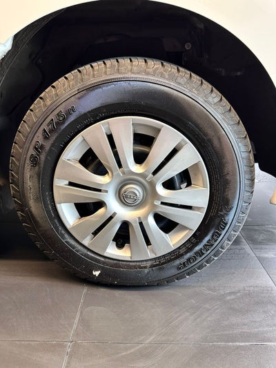 2025 Nissan Urvan 2.5 11 Pasajeros AA Mt