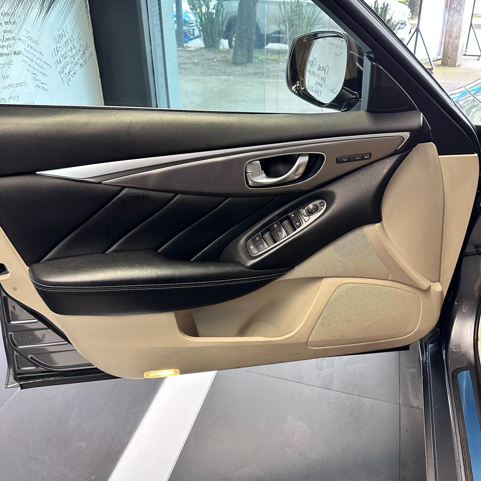 2018 INFINITI Q50 3.7 Seduction At