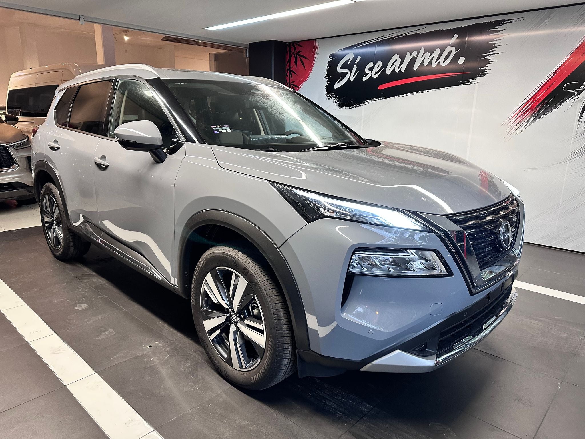 2025 Nissan X-Trail 2.5 Platinum Plus 2F At