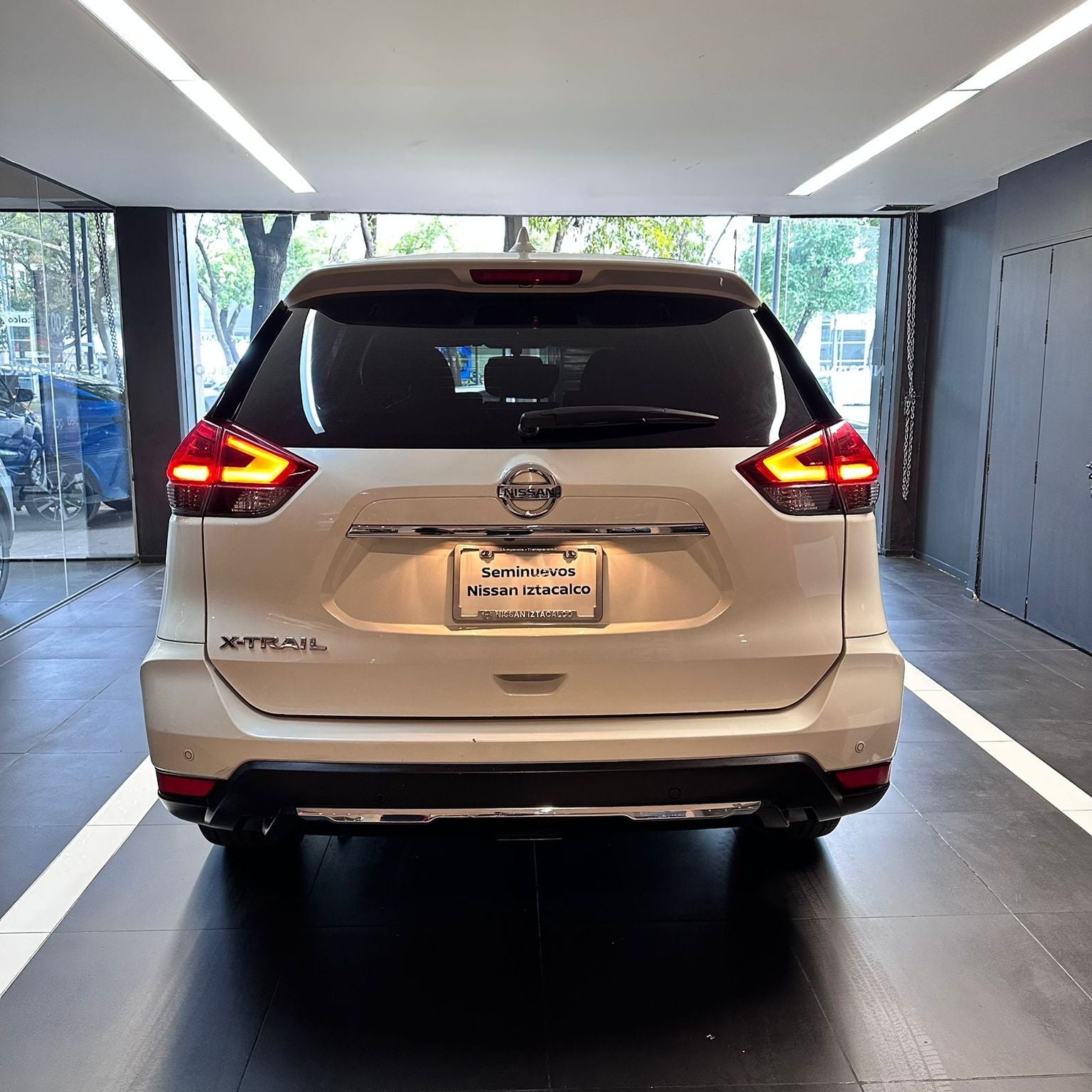 2020 Nissan X-Trail 2.5 Sense 2 Filas Cvt