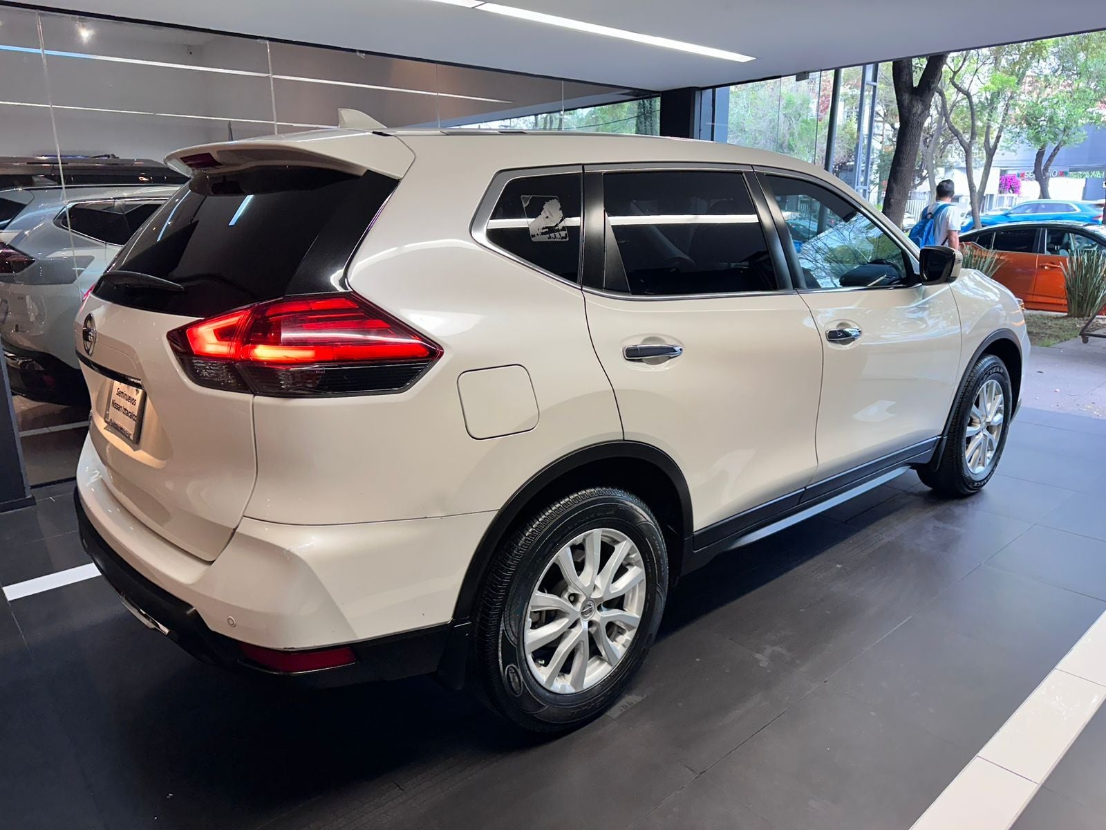 2020 Nissan X-Trail 2.5 Sense 2 Filas Cvt