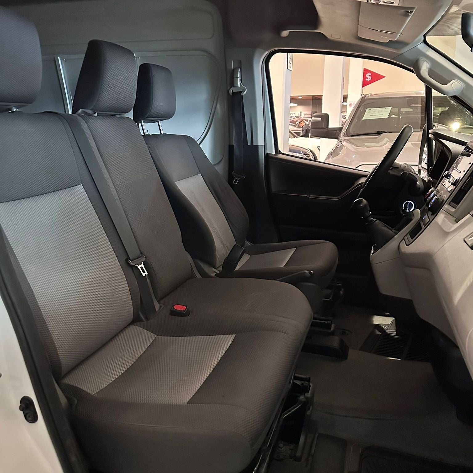 2023 Toyota Hiace 2.8 Panel Mt