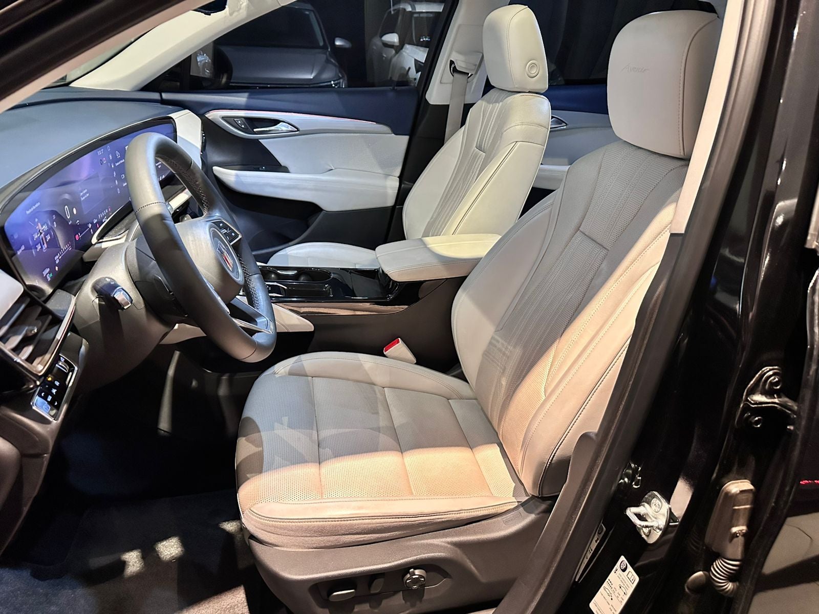 2024 Buick Envision 2.0 Avenir At