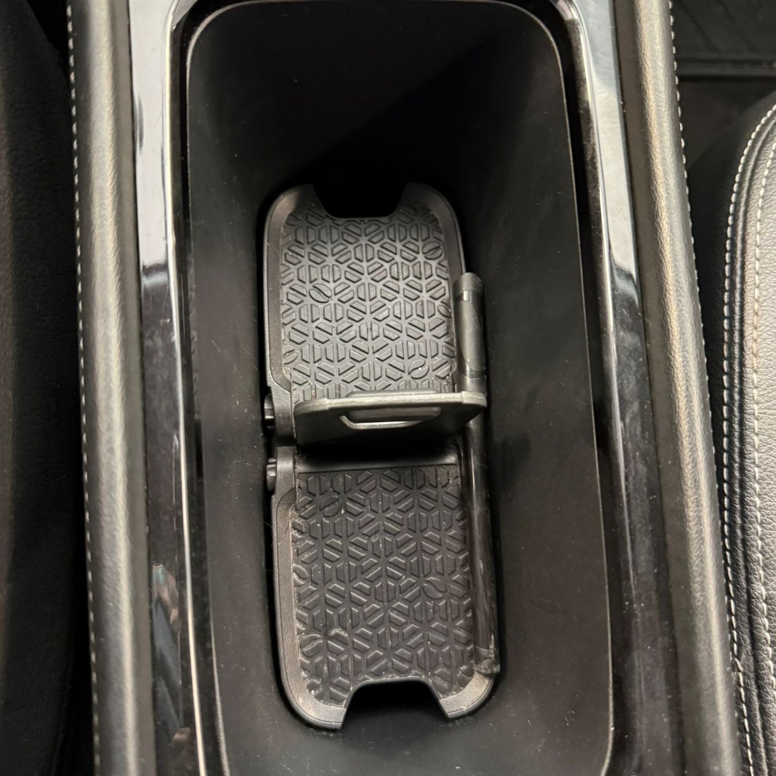 2024 Nissan Kicks E-Power Platinum At