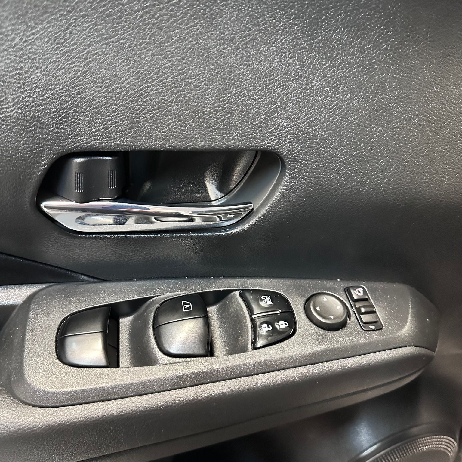 2024 Nissan Kicks E-Power Platinum At