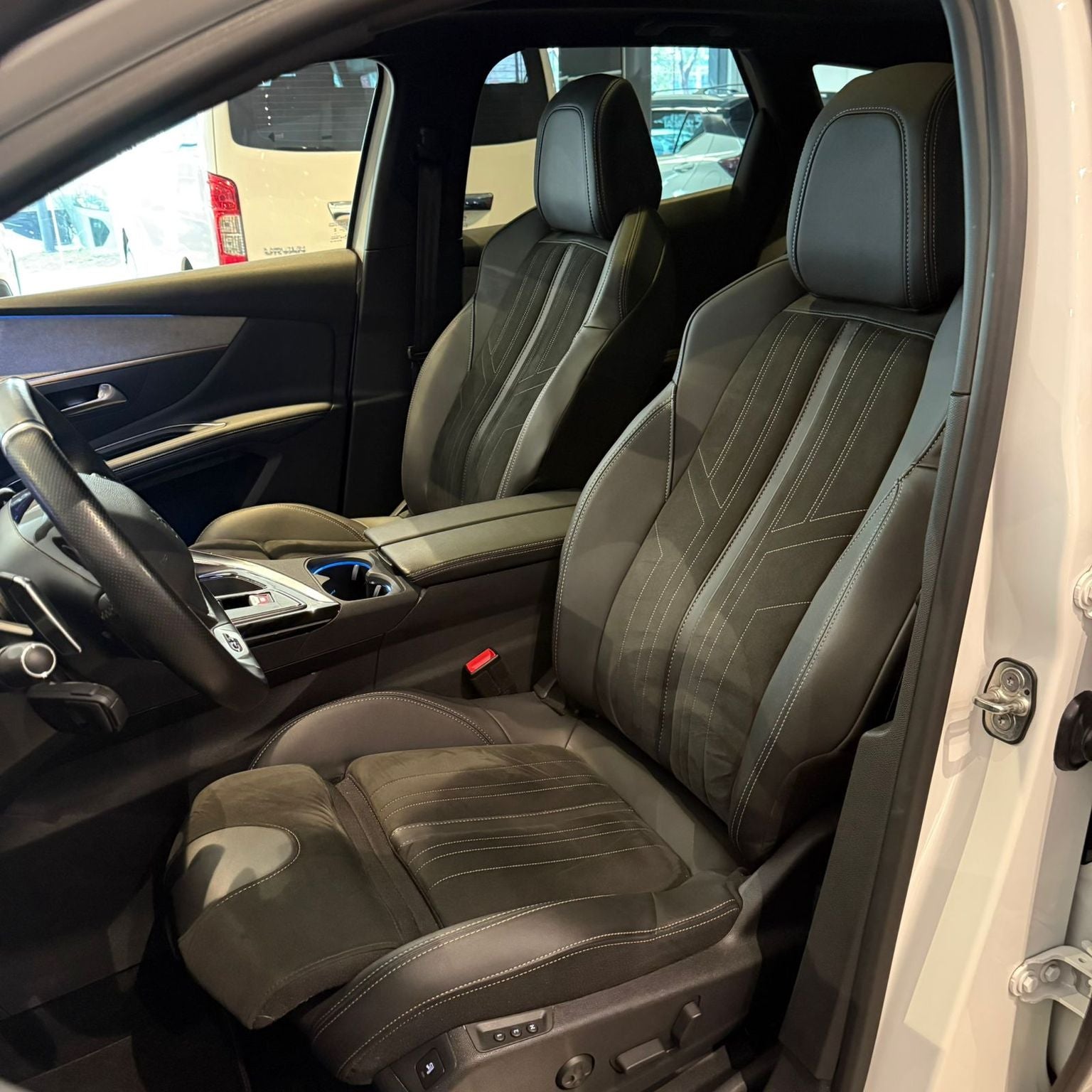 2025 Peugeot 3008 1.6 Gt At