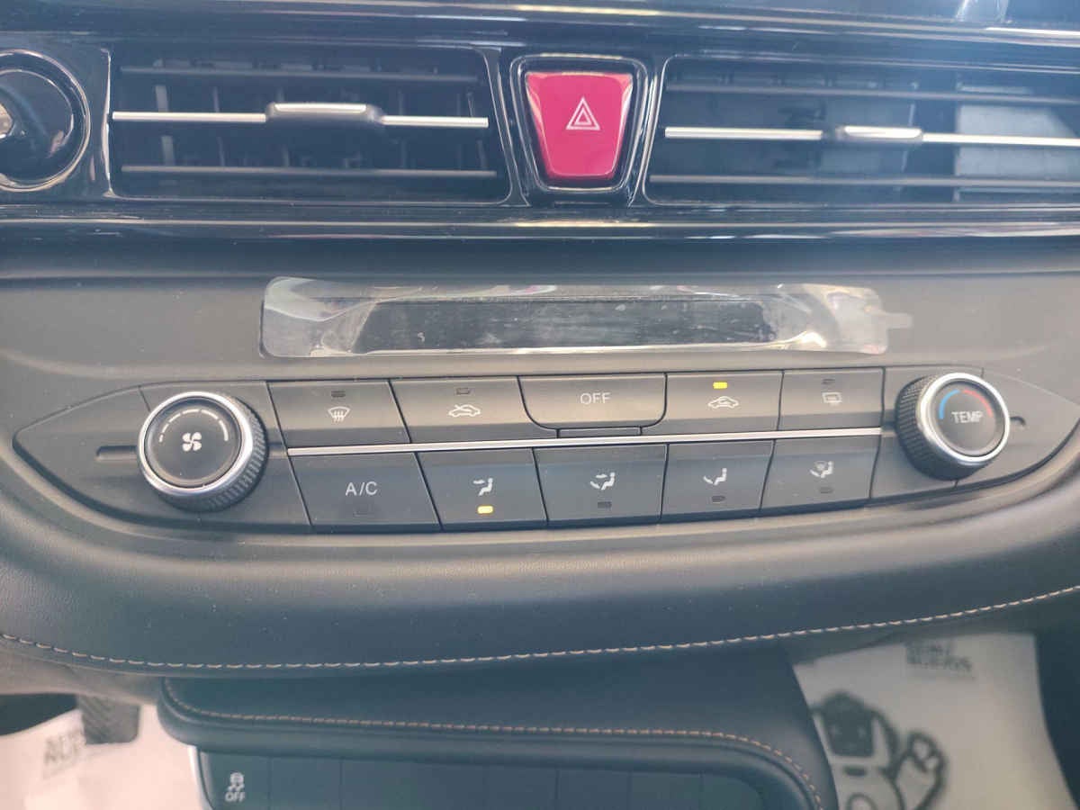 2024 JAC SEI4 5p ESEI4 Pro EV 51.9 kWh Aut