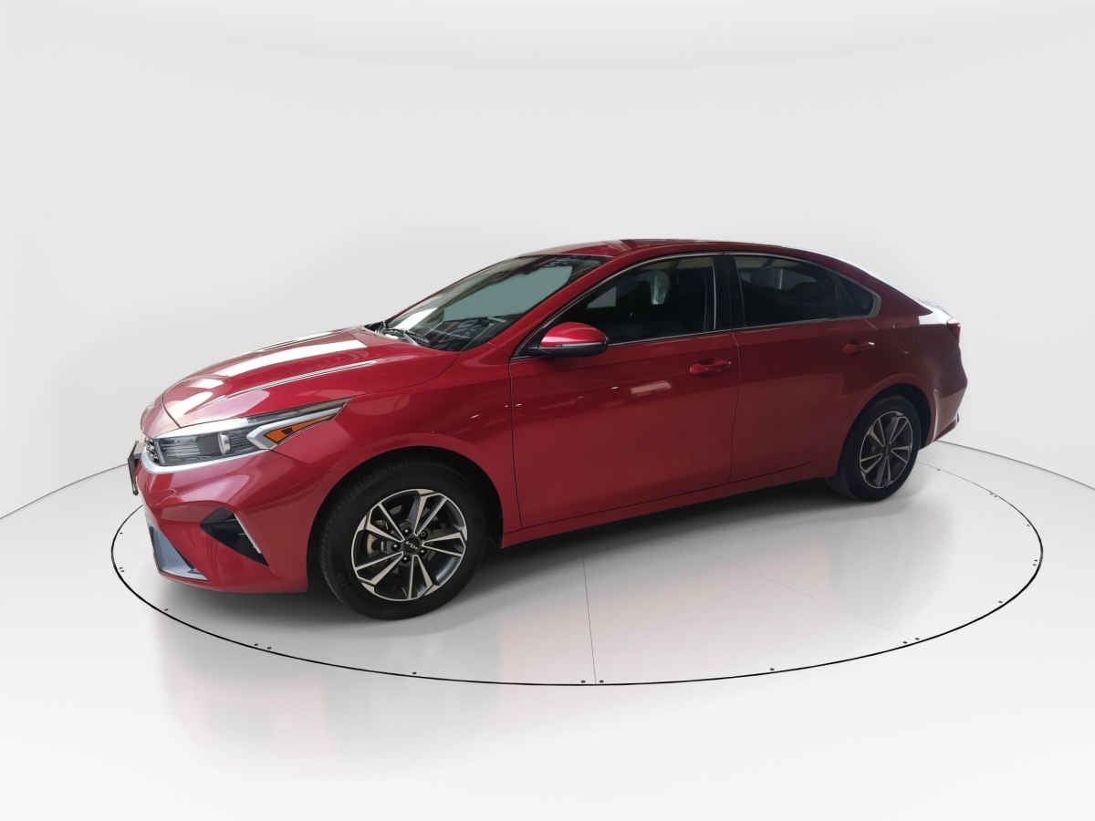 2023 Kia FORTE SEDAN 4p EX L4/2.0 Aut