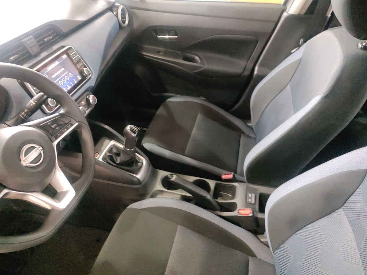 2025 Nissan Versa 4p Advance L4/1.6 Man