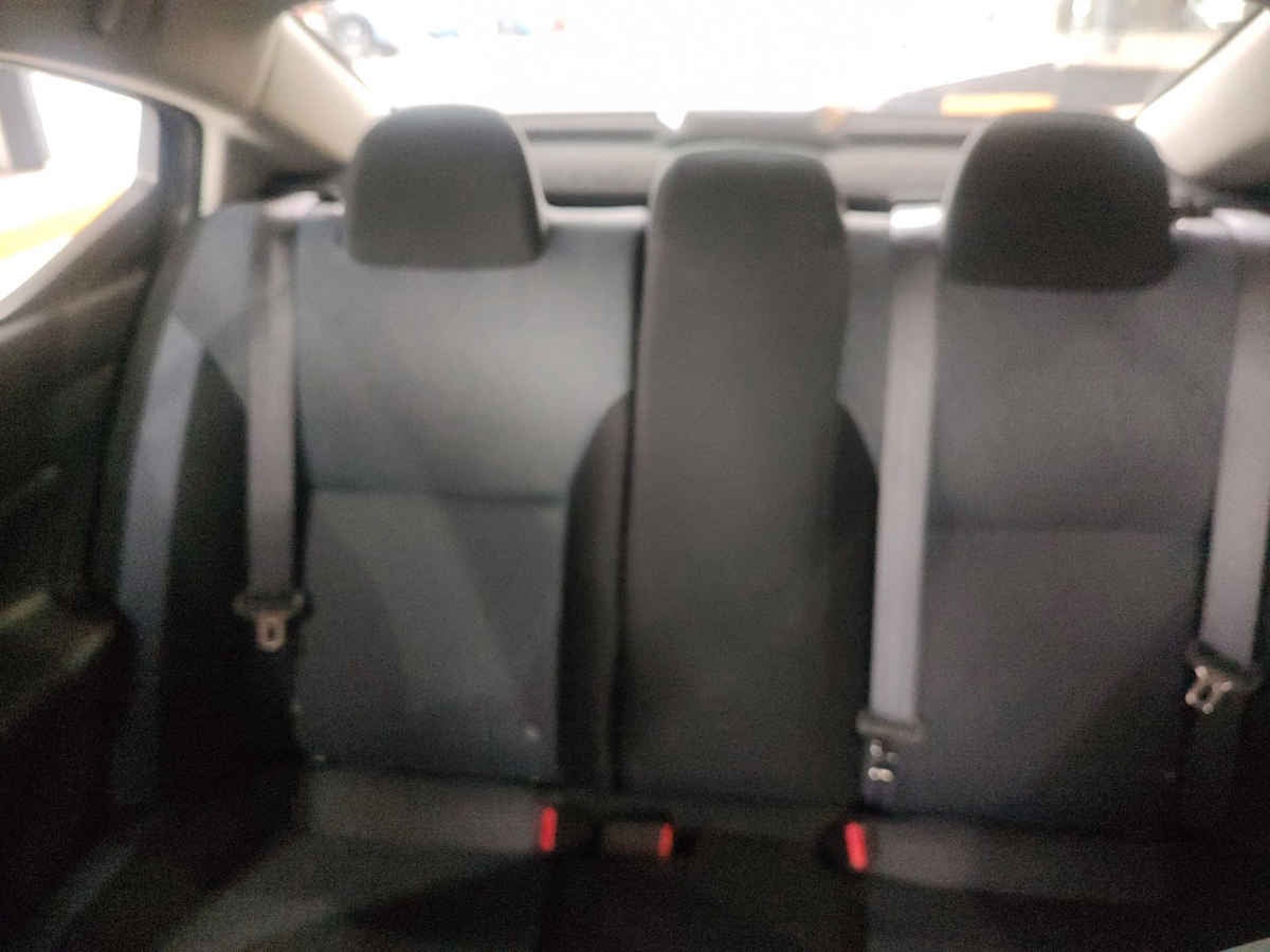 2025 Nissan Versa 4p Advance L4/1.6 Man