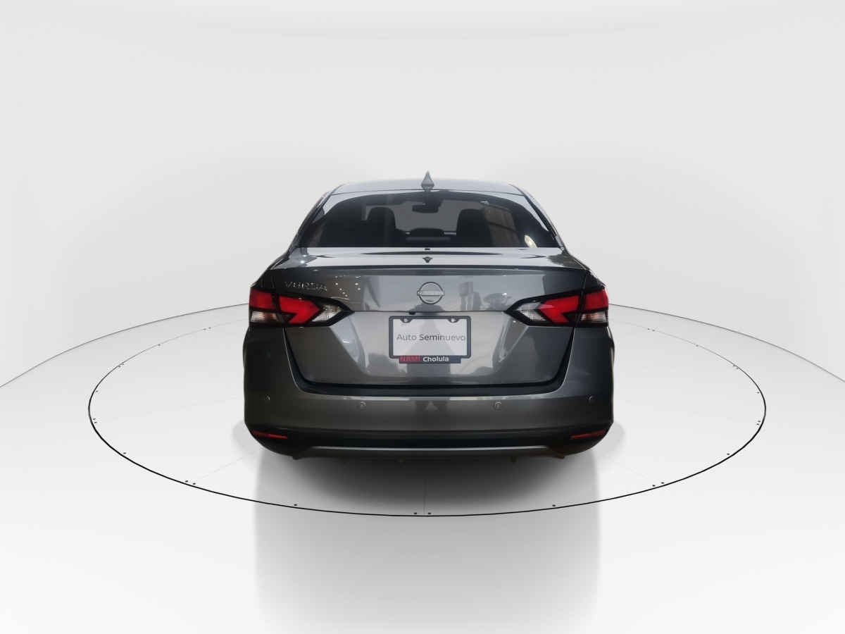 2025 Nissan Versa 4p Advance L4/1.6 Man