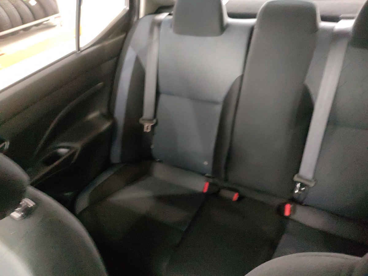 2025 Nissan Versa 4p Advance L4/1.6 Man