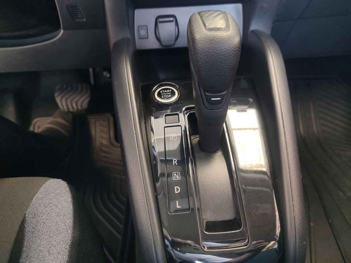 2024 Nissan Versa 4p Advance L4/1.6 Aut
