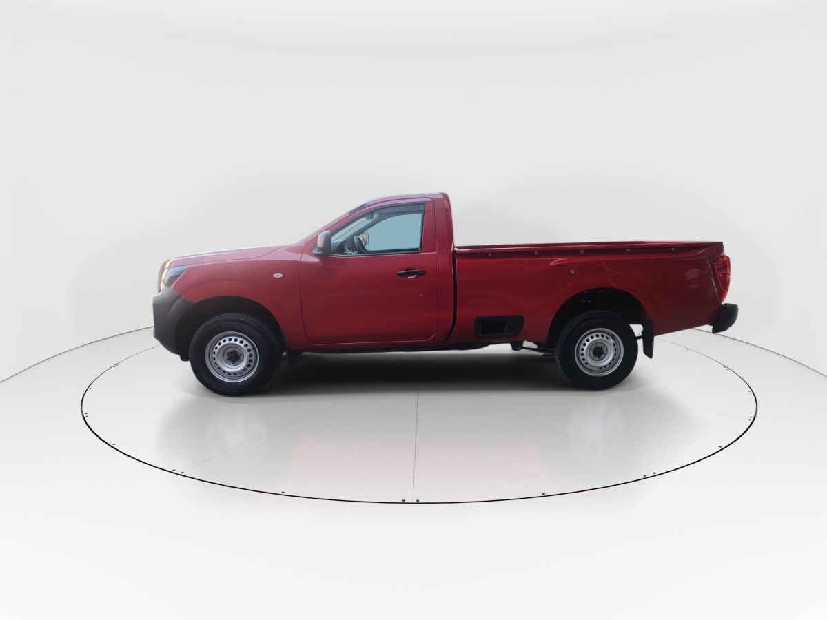 2025 Nissan Pick Up NP300 2p L4/2.5 Man A/A