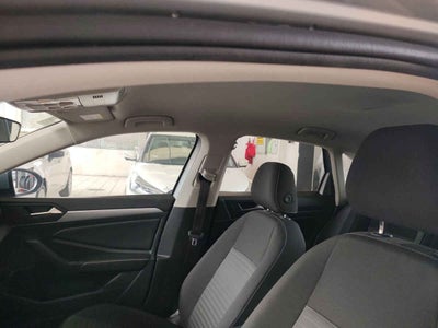 2025 Volkswagen Jetta 4p Trendline L4/1.4/T Aut