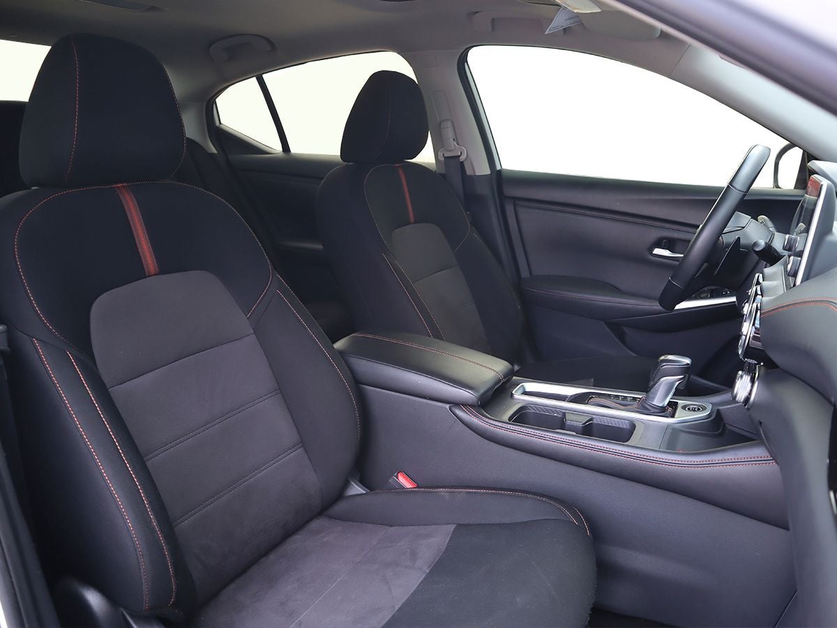 2023 Nissan Sentra 2.0 SR Bi-Tono At