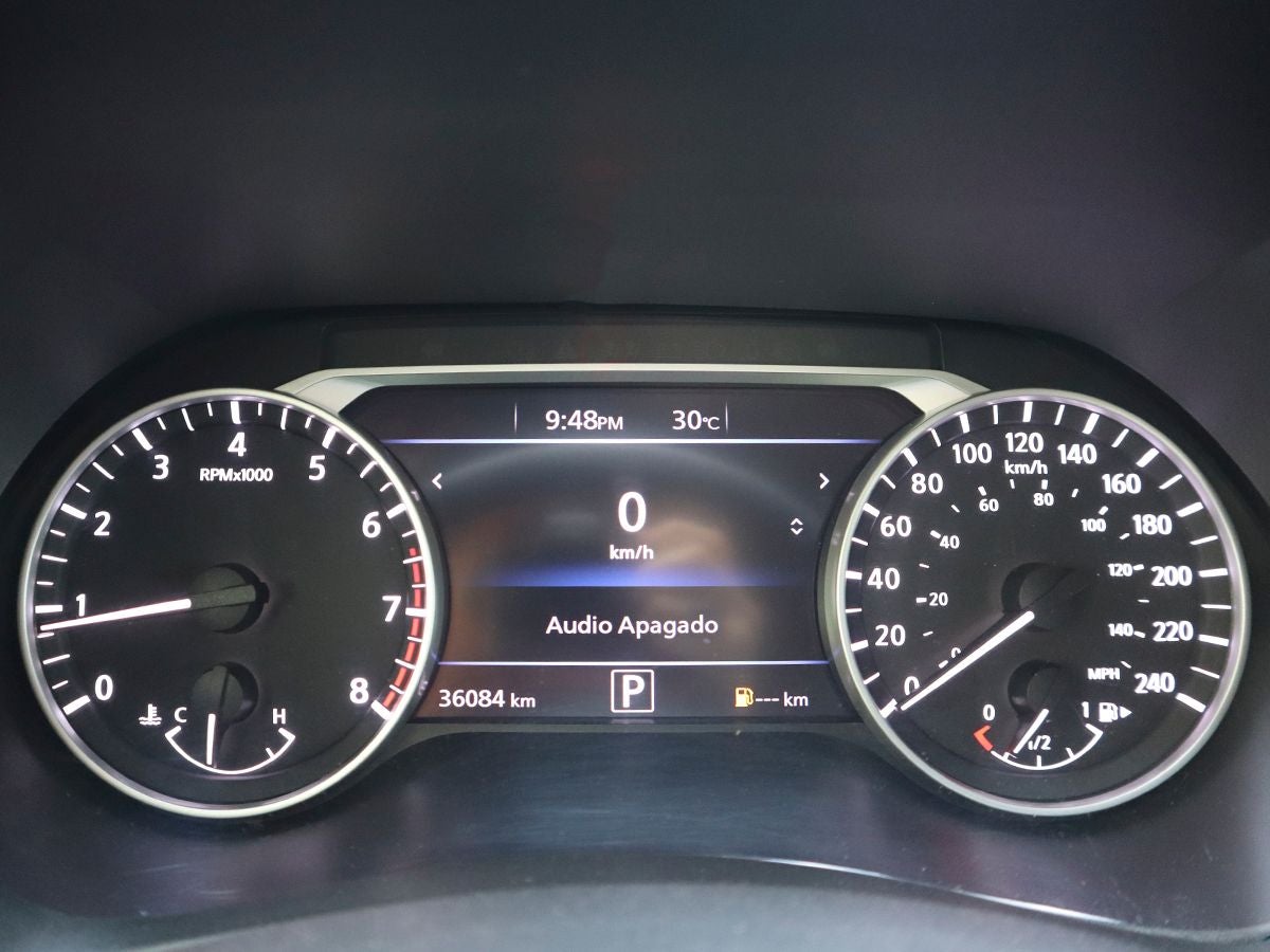 2023 Nissan Sentra 2.0 SR Bi-Tono At
